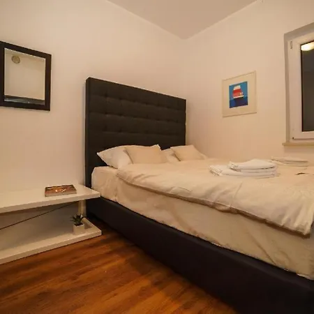 Central Beach Apartment Split