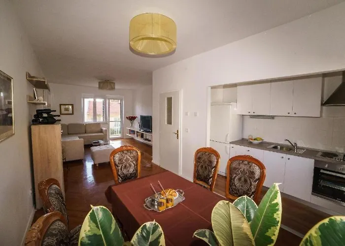 Central Beach Спліт